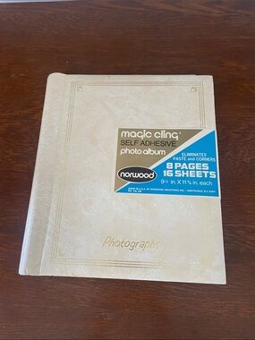 Norwood Magic Cling Self Adhesive Photo Album - Cream never used
